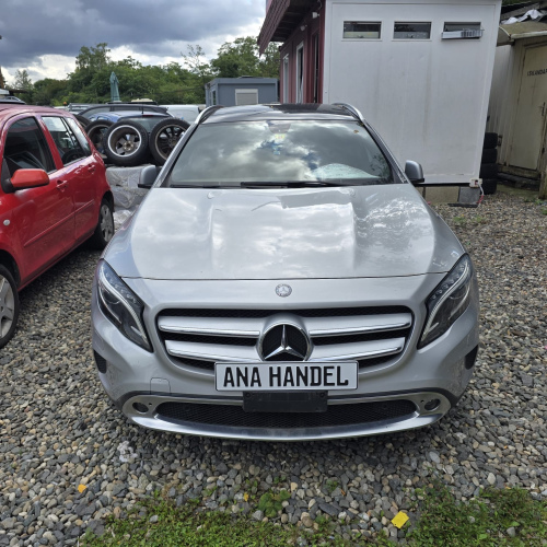 Mercedes-Benz GLA 220d 2016